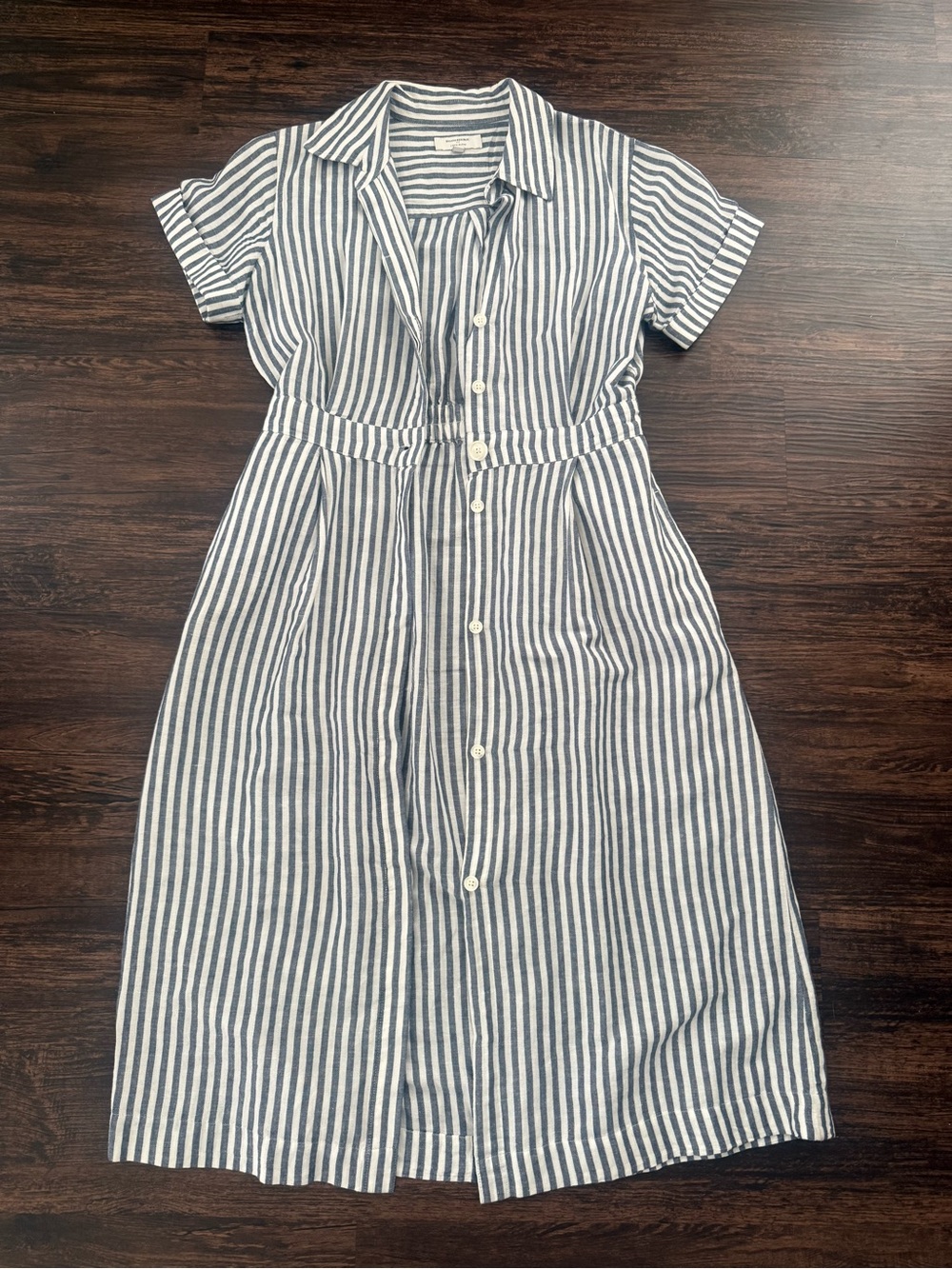 Banana Republic Factory Linen-Blend Midi Dress - Picture 2 of 4